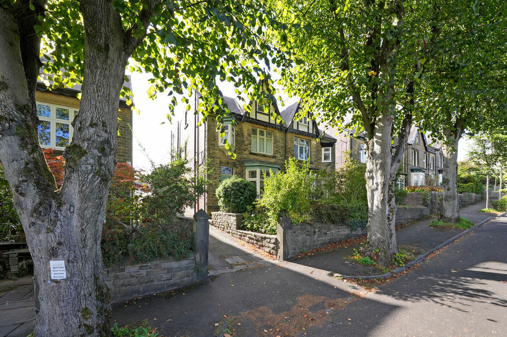 Cairns Road Crosspool